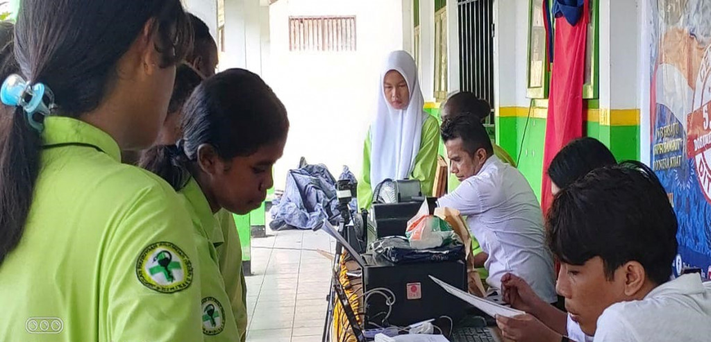 Program Go To School SMK Kesehatan Timika